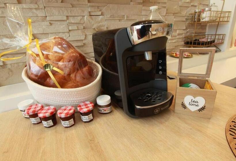 تختخواب و صبحانه Love Room Romantique Les Petits Plaisirs