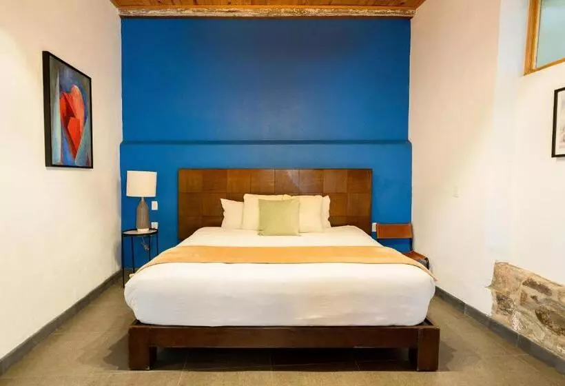 ホテル Casa I. Madero