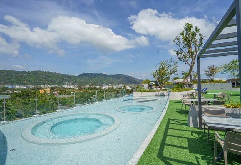 호텔 Homa Phuket Town