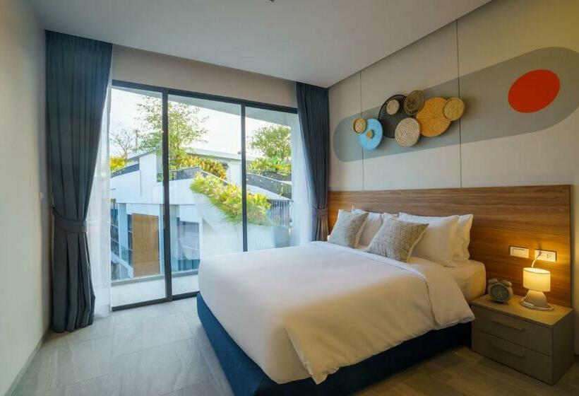 호텔 Homa Phuket Town