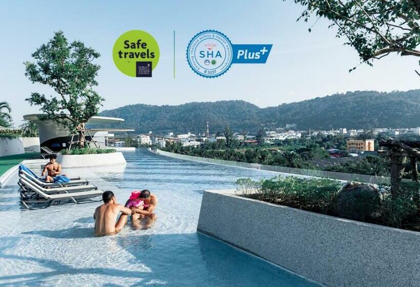 호텔 Homa Phuket Town