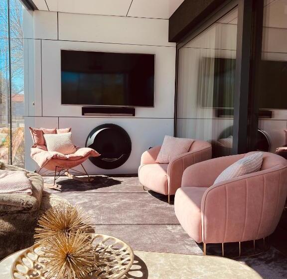 Aht22 Premium Beach Residence