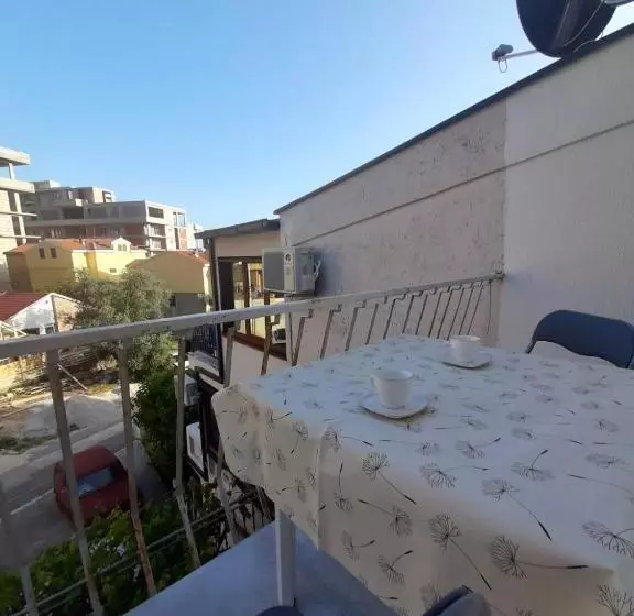 Apartment White