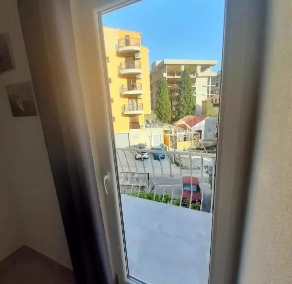 Apartment White