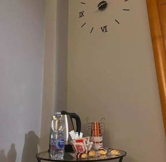 تختخواب و صبحانه Dimora L Etual