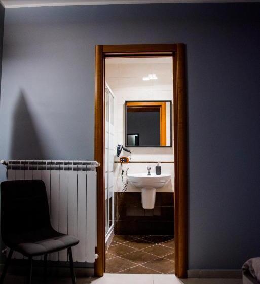 تختخواب و صبحانه Dimora L Etual