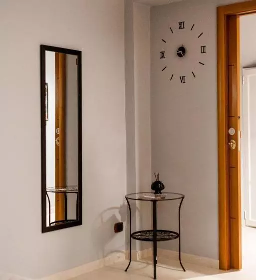 تختخواب و صبحانه Dimora L Etual