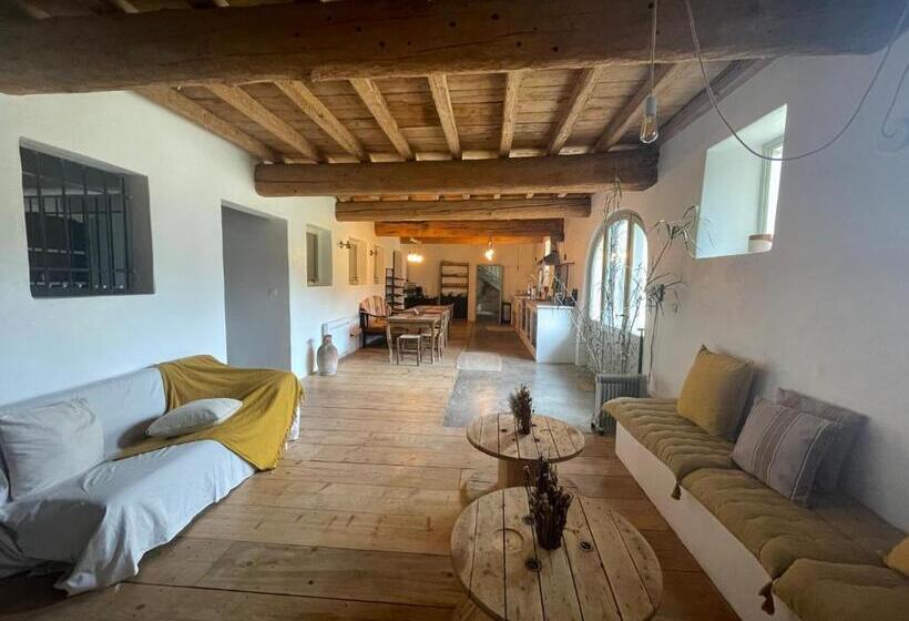 تختخواب و صبحانه Maison Tara Verte Au Mas Montredon