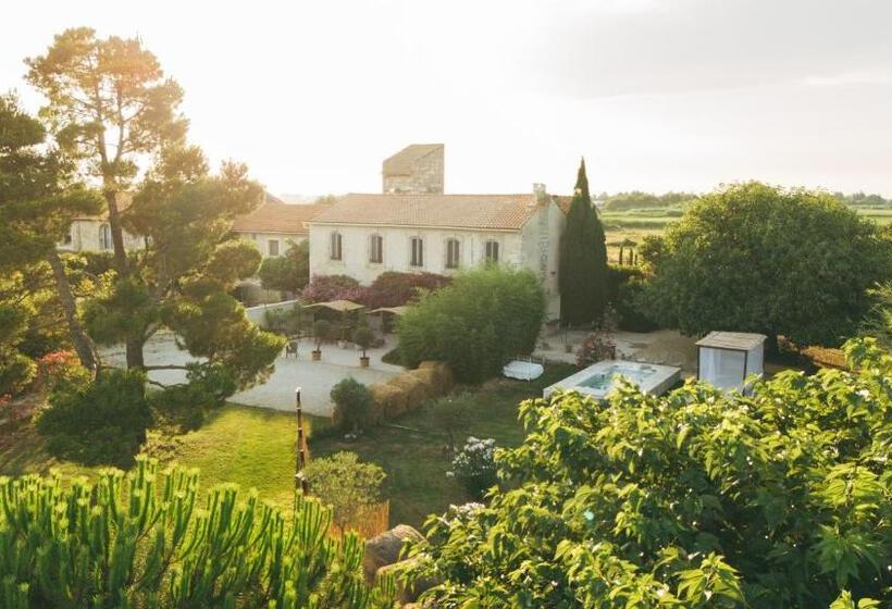 تختخواب و صبحانه Maison Tara Verte Au Mas Montredon