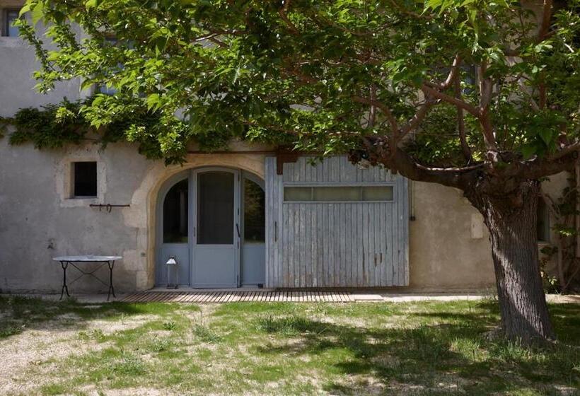 تختخواب و صبحانه Maison Tara Verte Au Mas Montredon