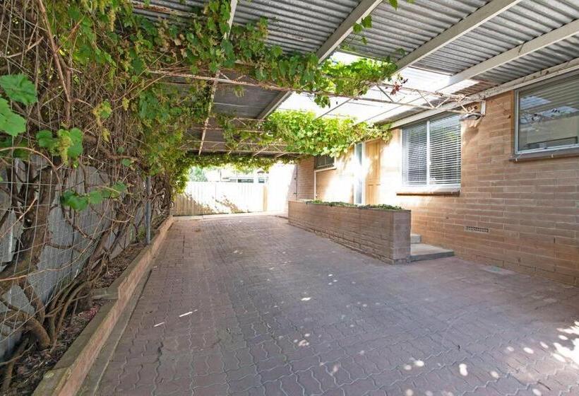 Brewers Haus Mainstreet Willunga 2 Bdrm Sleeps 4