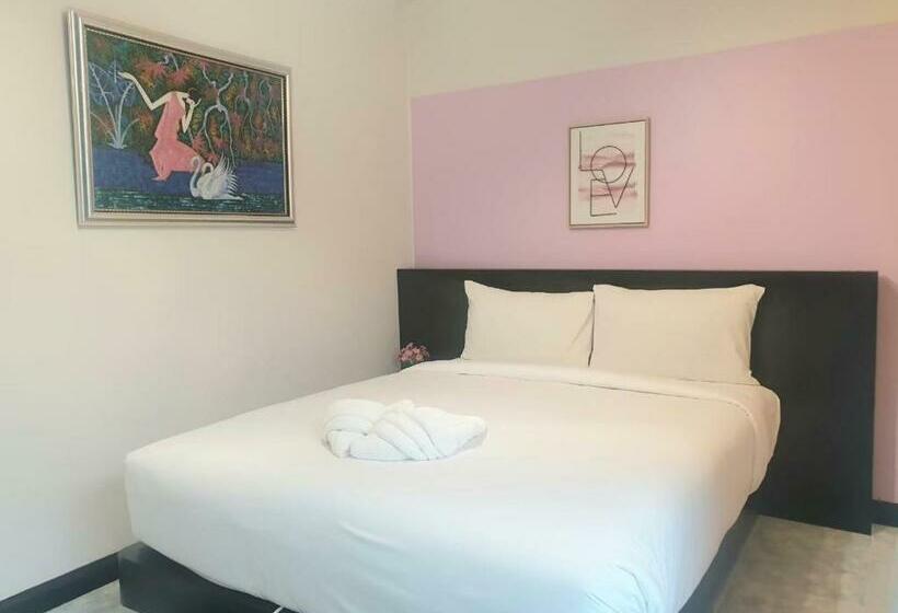 בית מלון כפרי บันดารี่ ริชชี่