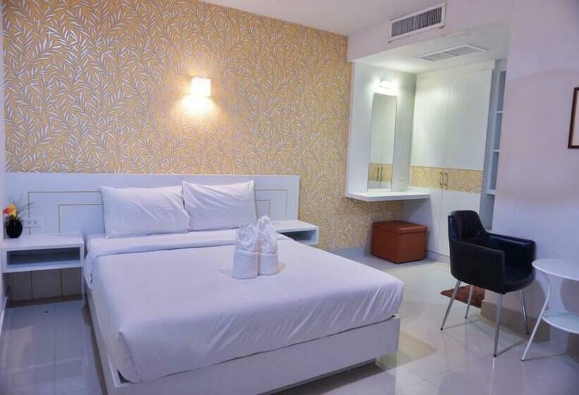 בית מלון כפרי บันดารี่ ริชชี่