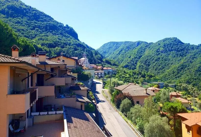 Lovely Lake Como View Condo In Perledo