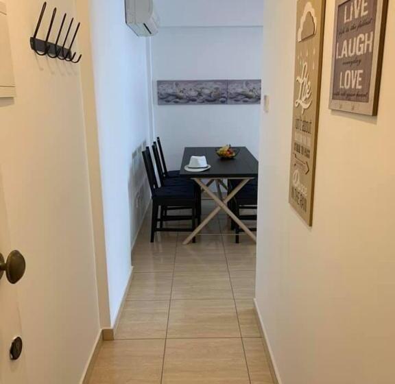 Must Stay   Downtown By St. Lazarus