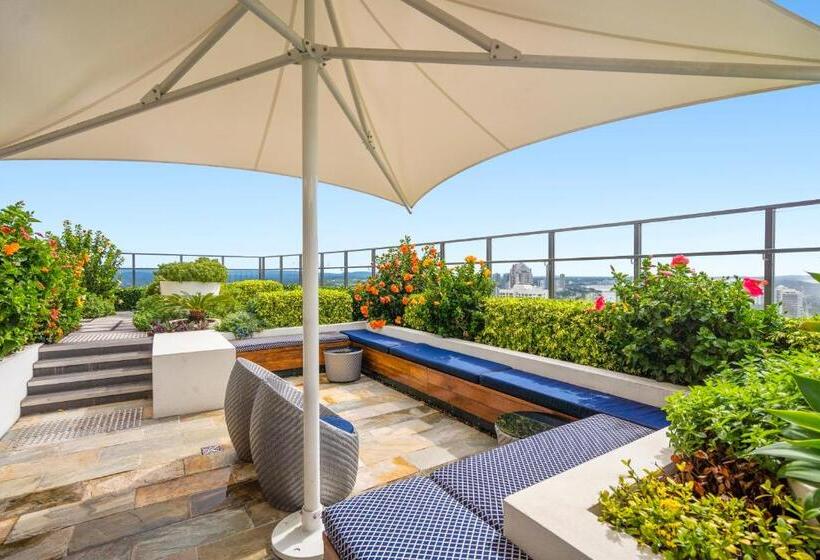 Rhapsody Surfers Paradise Beachfront Sleeps 6 Optimise Bnb
