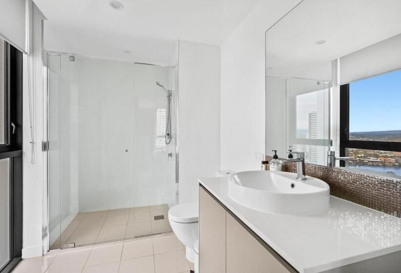 Rhapsody Surfers Paradise Beachfront Sleeps 6 Optimise Bnb