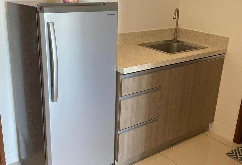 Horizon 101 On The 31st Flr