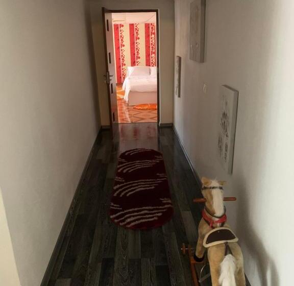 ペンション Vila  Melissa Cazare