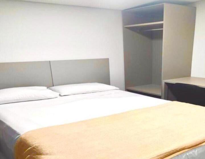 Front Hotel Expominas