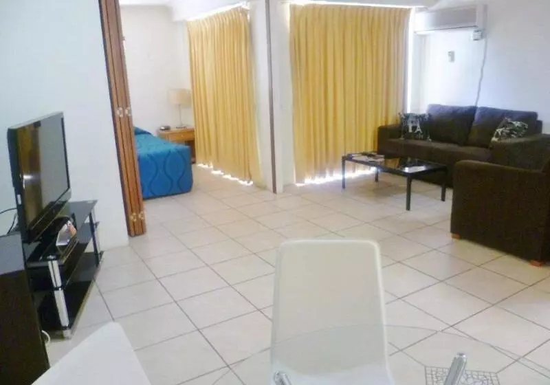 هتل Aruba Beach Resort