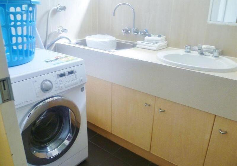 בית מלון כפרי Aruba Beach Resort