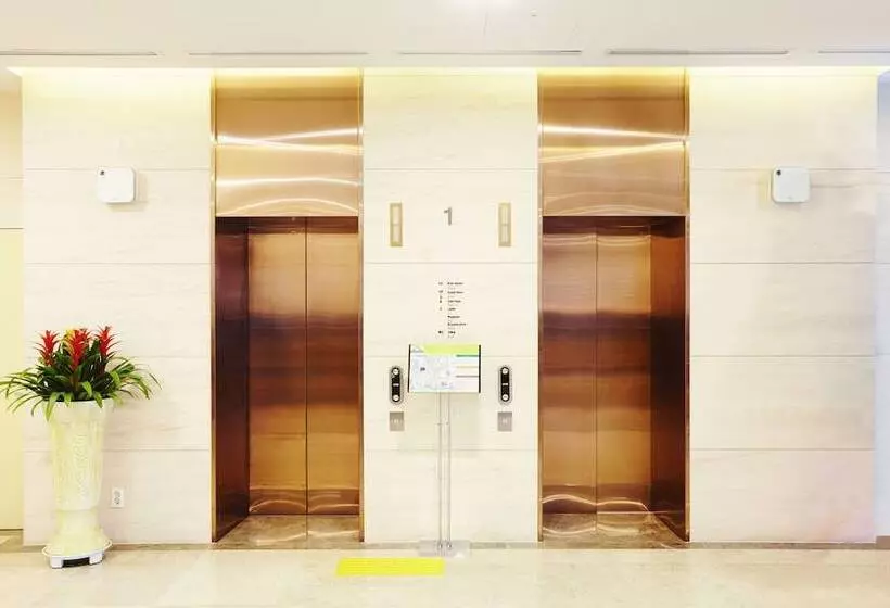 Days Hotel By Wyndham Seoul Myeongdong