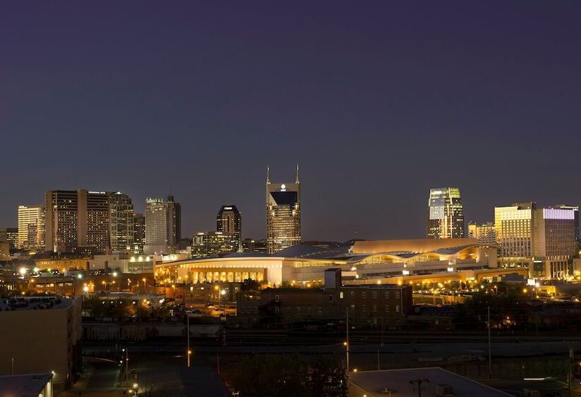 فندق Fairfield Inn And Suites By Marriott Nashville Downtown/the Gulch