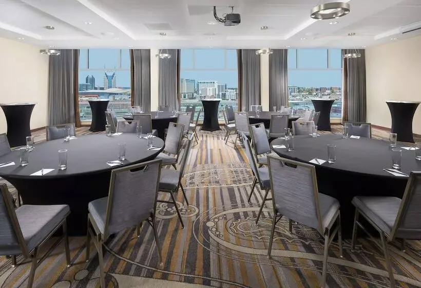 ホテル Fairfield Inn And Suites By Marriott Nashville Downtown/the Gulch