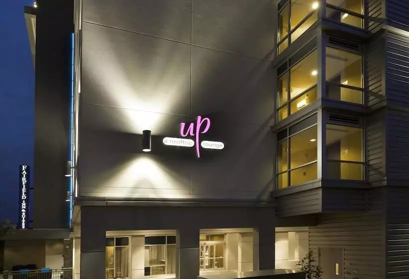 ホテル Fairfield Inn And Suites By Marriott Nashville Downtown/the Gulch