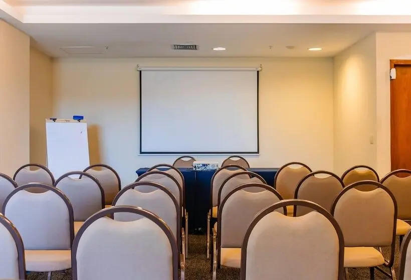 Hôtel Mercure Macae
