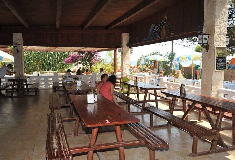 酒店 Villaggio Punta Lunga Camping