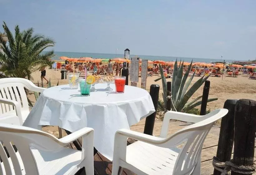 Hotel Villaggio Punta Lunga Camping