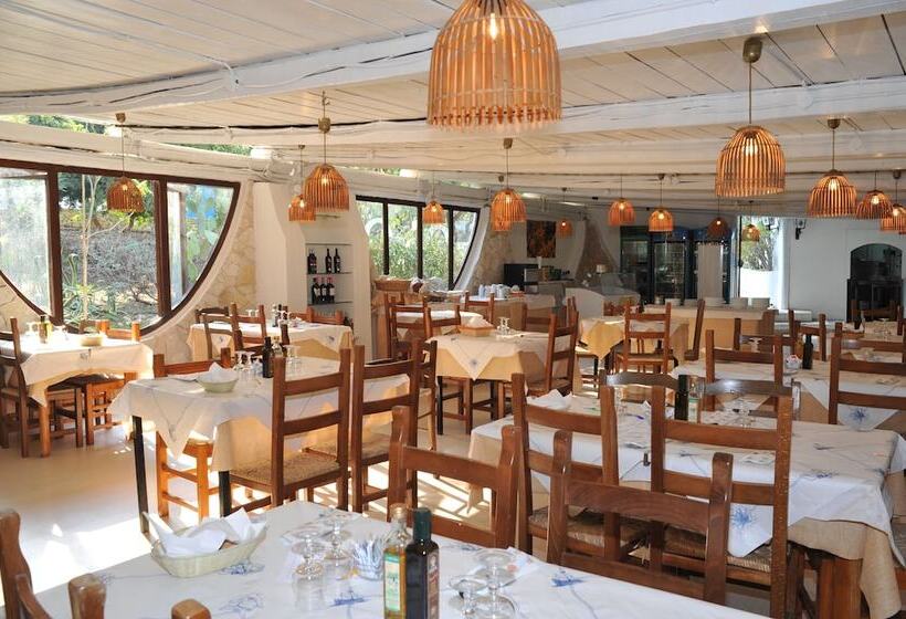 酒店 Villaggio Punta Lunga Camping