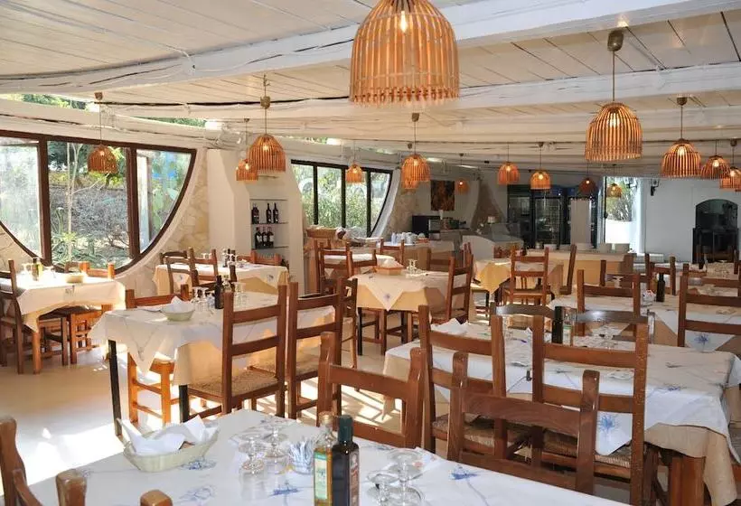 Hotel Villaggio Punta Lunga Camping