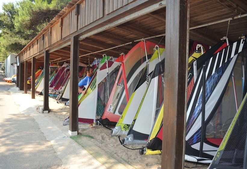 酒店 Villaggio Punta Lunga Camping