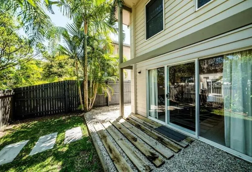 Barbados Ultimate Laid Back Holiday   Flat Stroll To River