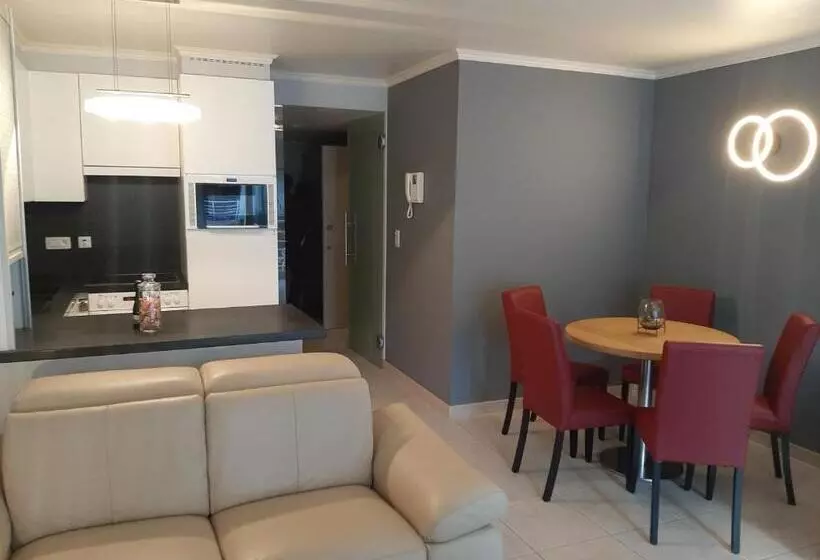 House Kimberly 194, Bus 102