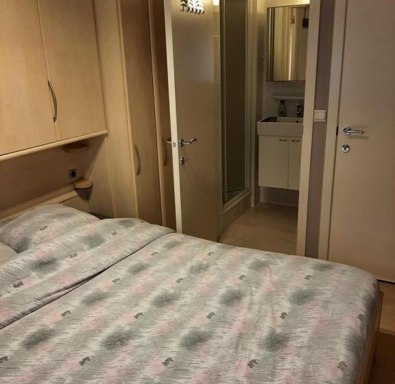 House Kimberly 194, Bus 102