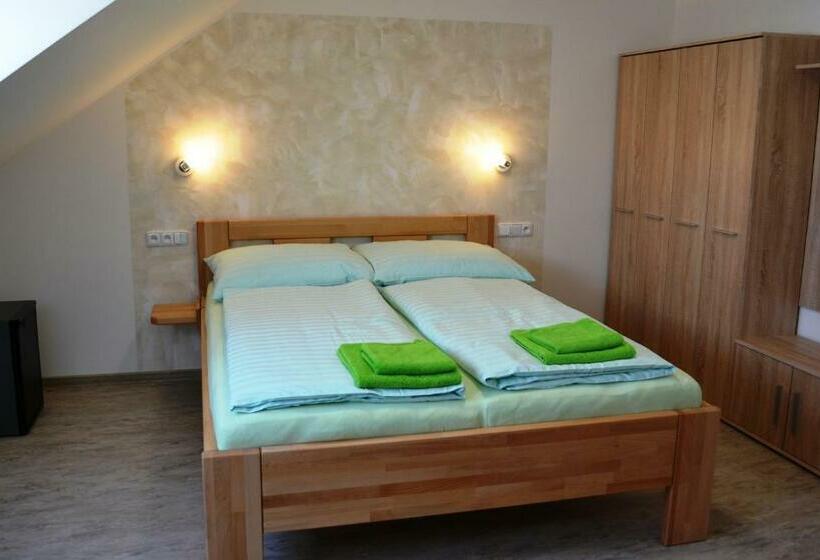 ペンション Penzion Sedlecká Vína