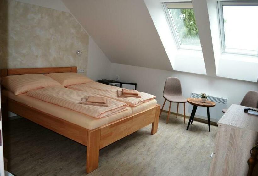 ペンション Penzion Sedlecká Vína