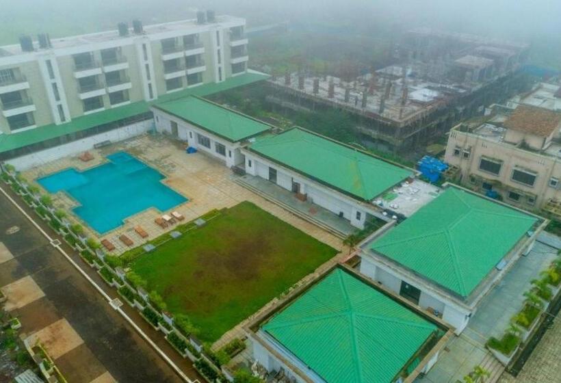 The Retreat Glasshouse Bungalow