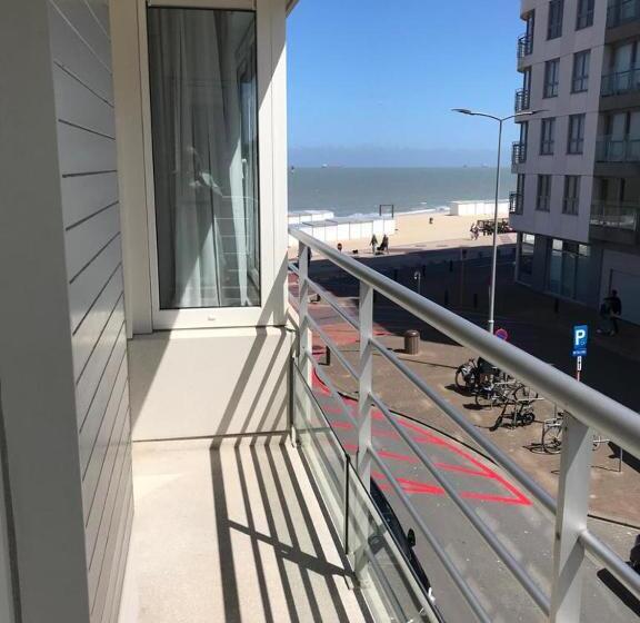 Urbanstay Suites   Beachfront Apartment In Knokke