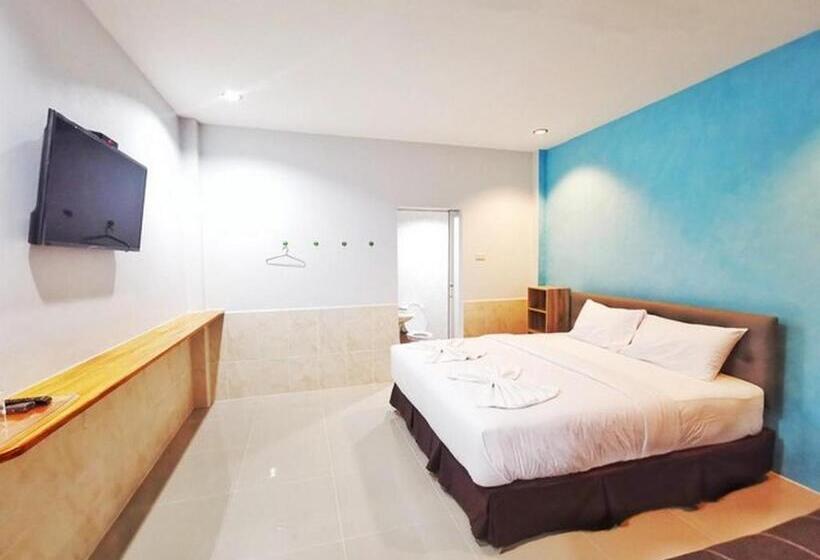 בית מלון כפרי ลิตเติ้ล ฮิลล์ สัตหีบ รีสอร์ท