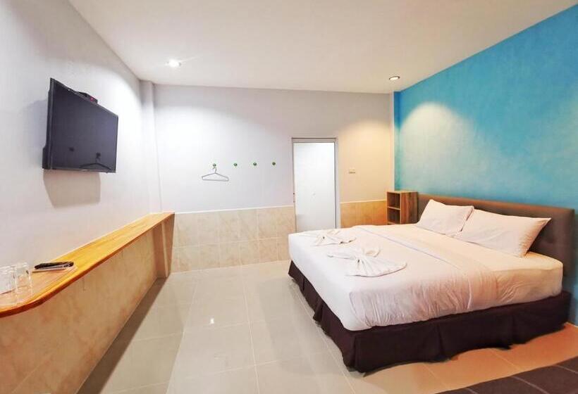 בית מלון כפרי ลิตเติ้ล ฮิลล์ สัตหีบ รีสอร์ท