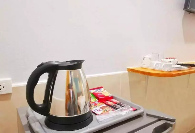 هتل ลิตเติ้ล ฮิลล์ สัตหีบ รีสอร์ท