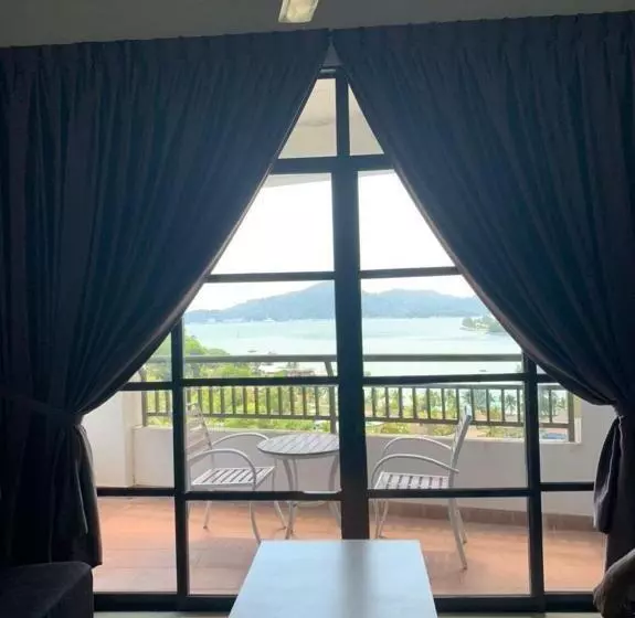 Marina Heights Hotel Residences