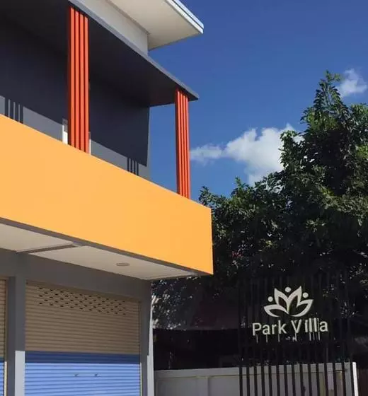 ホテル Park Villa Chaiyaphume
