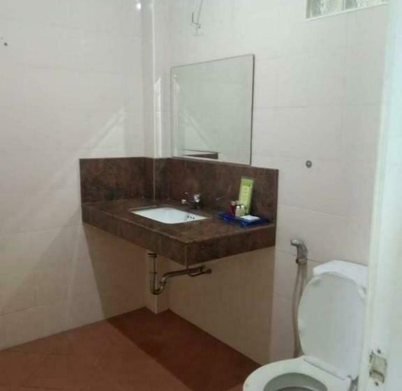 هتل Rock Sand Resort