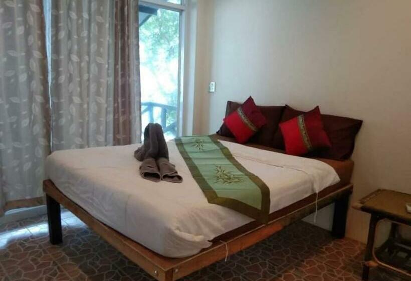 هتل Rock Sand Resort